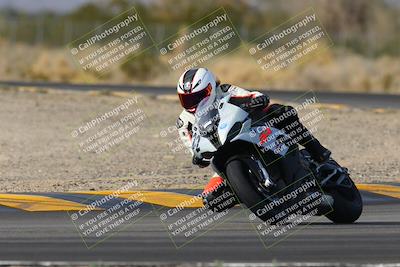 media/Dec-17-2022-SoCal Trackdays (Sat) [[224abd9271]]/Turn 7 Set 1 (1125am)/